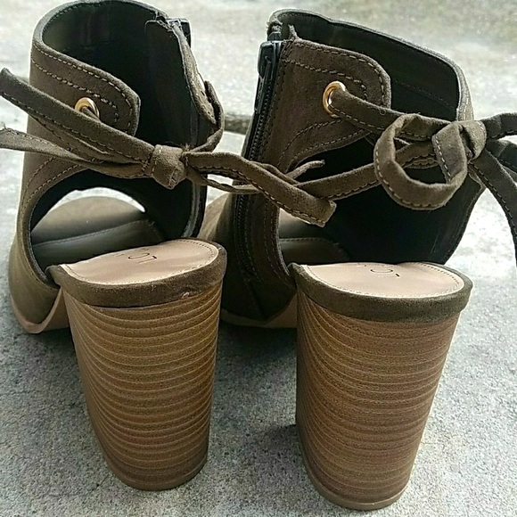 Suede Green Booties w/ Ties - Picture 3 of 4